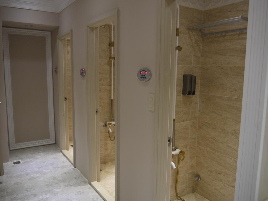 橙舍太空艙 Tw Capsule Hostel Taipei Extérieur photo